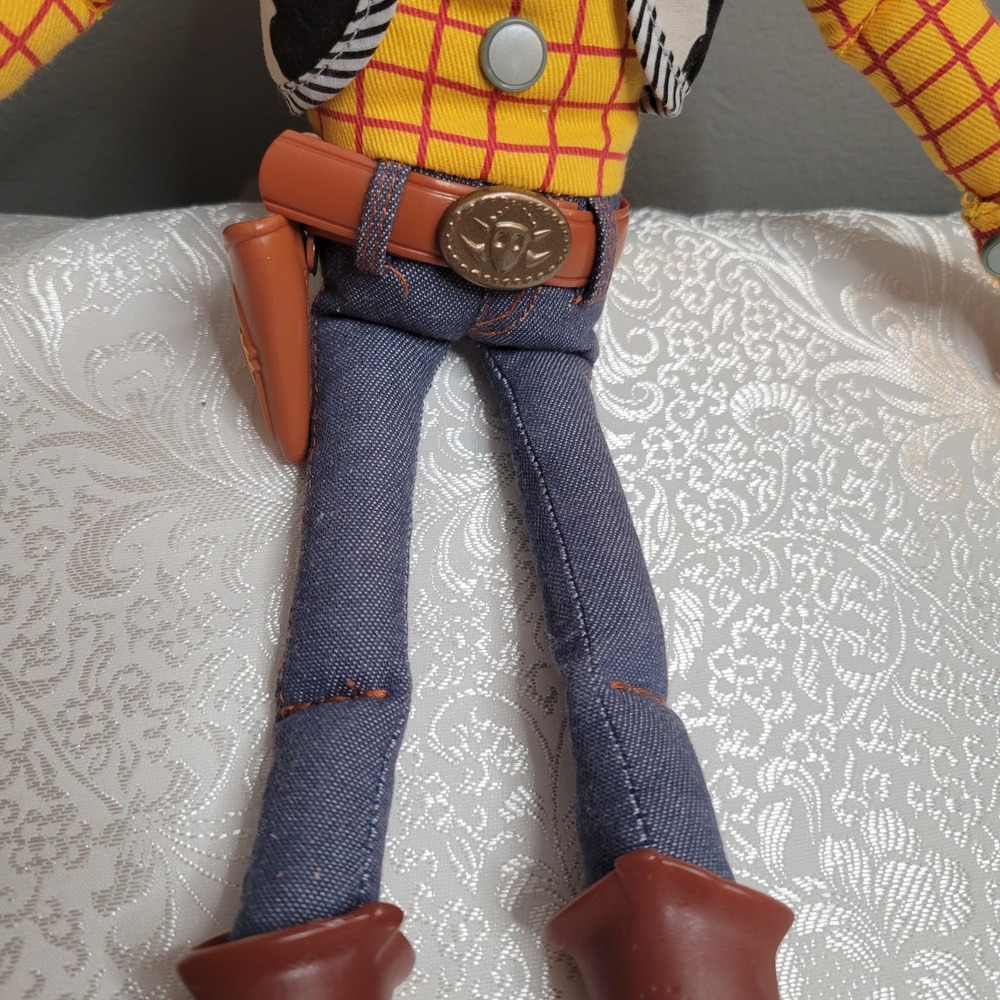 Disney Woody Talking Action Figure 15 in. Bonnie Toy Story 4 Pull String NO HAT - Picture 8 of 17